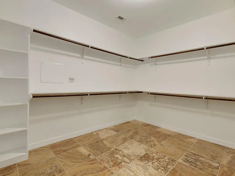2110 Mateo Park Dr — Photo 33