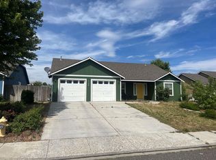5100 Spirea Dr, West Richland, WA