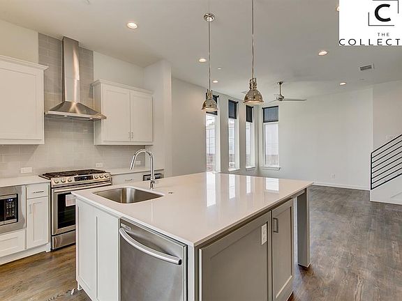 5th image of 2200 Bennett Ave #403