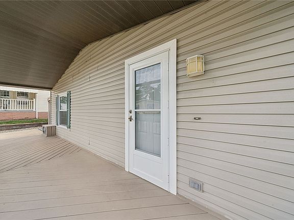 4th image of 516 Heritage Ln