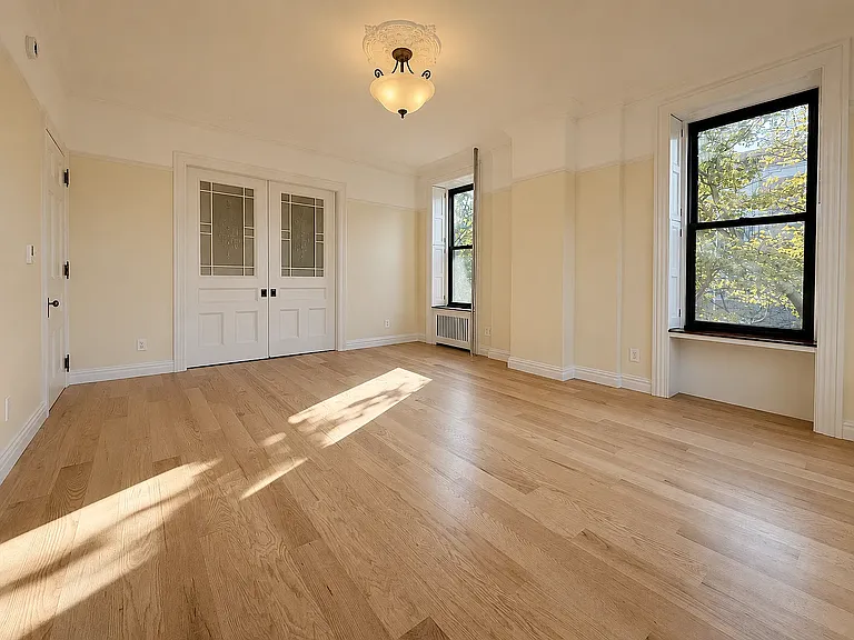 298 Mac Donough St #3 — Photo 4