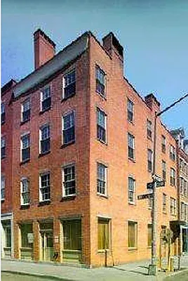 Rented by Veracity NYC LLC | media 1