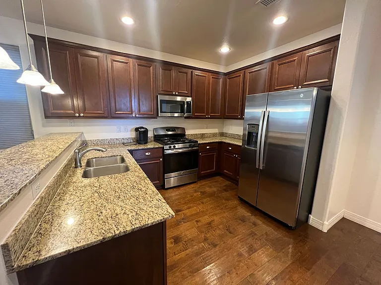 2761 W Pico Del Monte Cir — Photo 9
