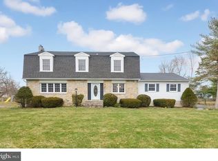 110 Drummond Dr, Pennington, NJ 08534