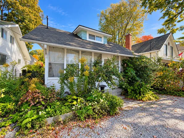 118 Lincoln Rd E, Fort Erie, ON L0S 1B0