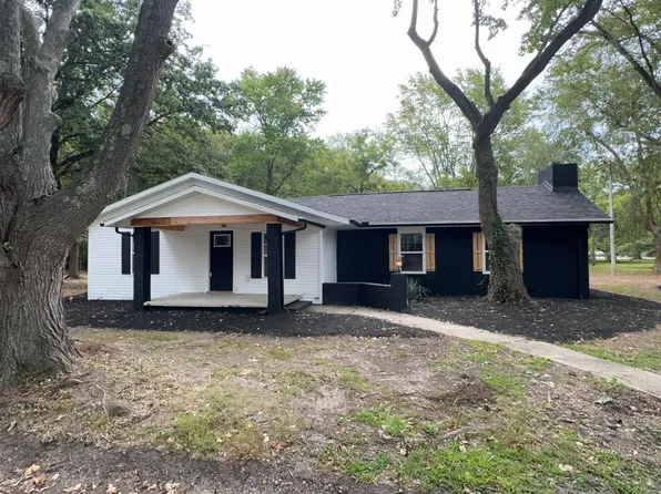 506 N Goldheimer Ave, Benton, IL 62812