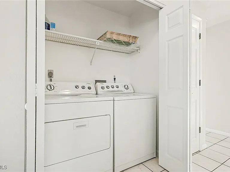 4528 SE 5th Pl #8 — Photo 19