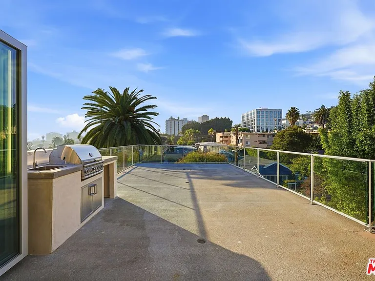 1006 Hancock Ave #PENTHOUSE — Photo 12