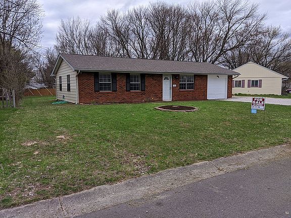 2nd image of 400 W Hickory Dr