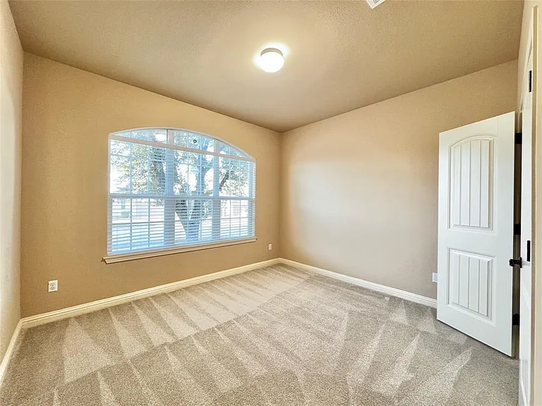 4216 Buckskin Rd — Photo 3