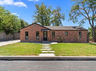 109 S Bowie St, Fredericksburg, TX 78624