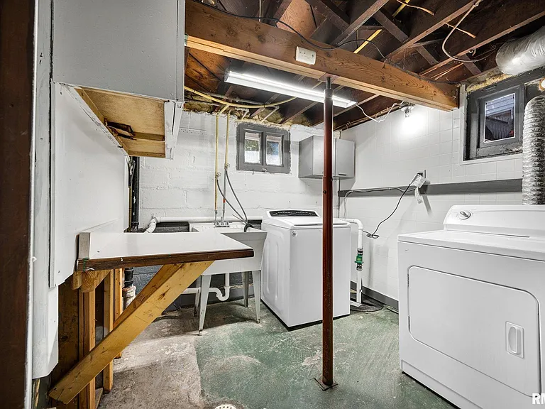 1413 W Gilbert Ave — Photo 21