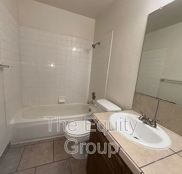 1865 Emma Lee Ln — Photo 17