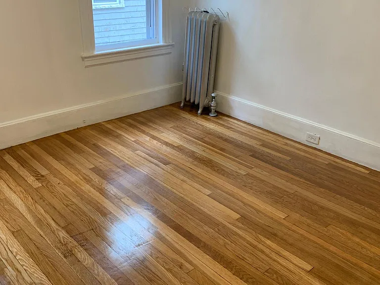 529 Pleasant St #B — Photo 18