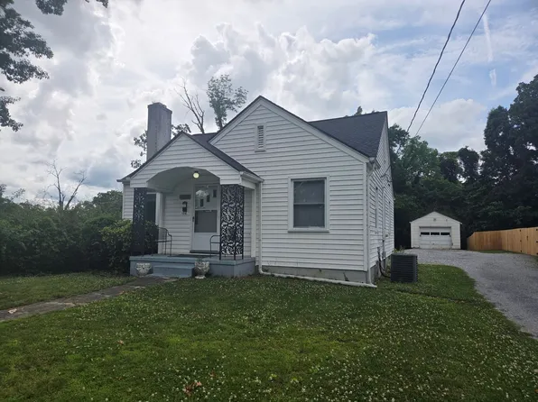 3232 Ashley St, Kingsport, TN 37664