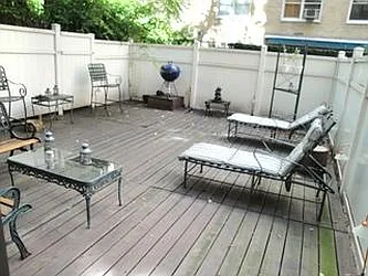 Rented by R New York