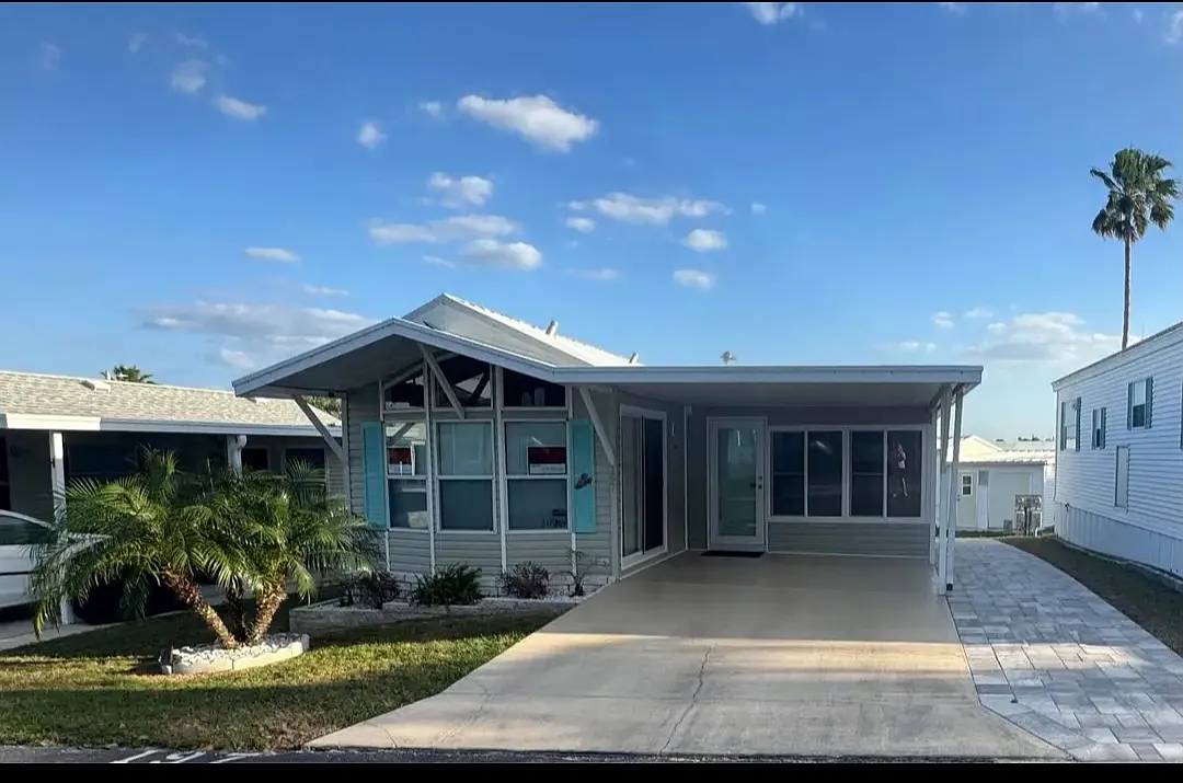 10721 US 98, Dade City, FL 33525 1 bedroom 1 bath Florida Room — Photo 1