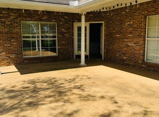 184 Apple Blossom Dr, Brandon, MS 39047