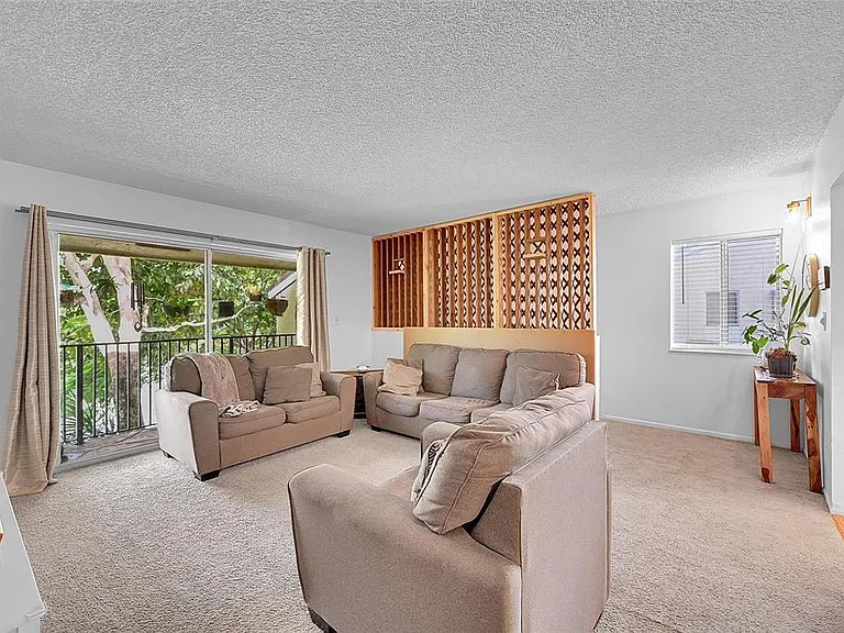 117 Gardens Dr #204 — Photo 3