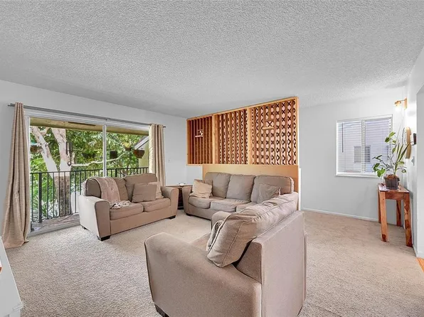 117 Gardens Dr APT 204, Pompano Beach, FL 33069