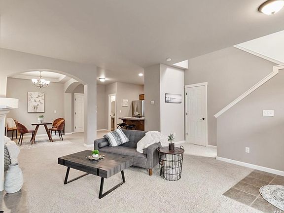 5th image of 3216 Highlands Blvd