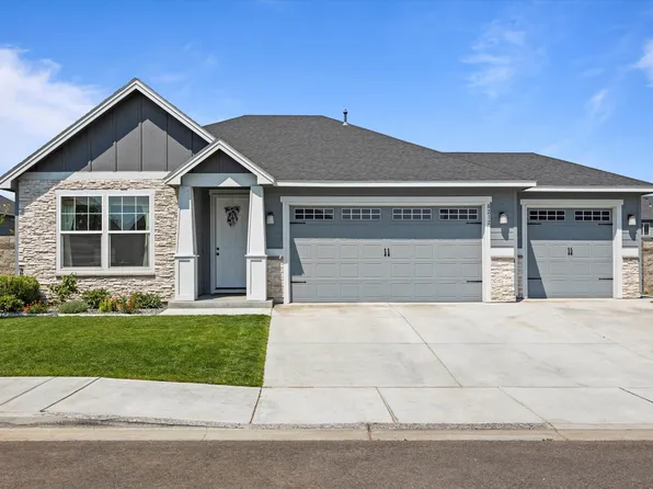 8212 Fernow St, West Richland, WA 99353