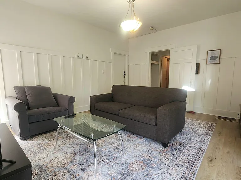 3142 W 2nd Ave — Photo 3