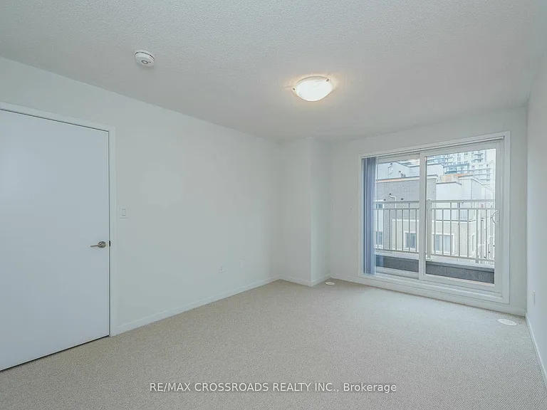 140 Honeycrisp Cres #292 — Photo 27