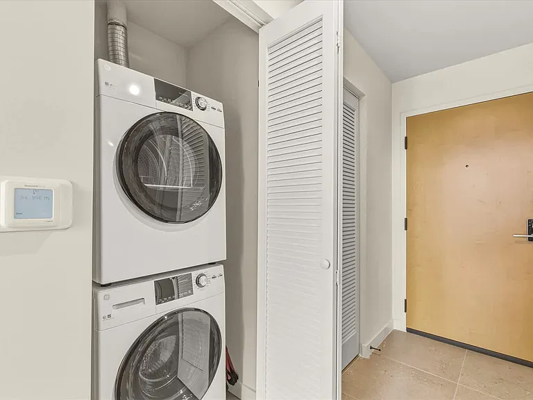 Washer/Dryer