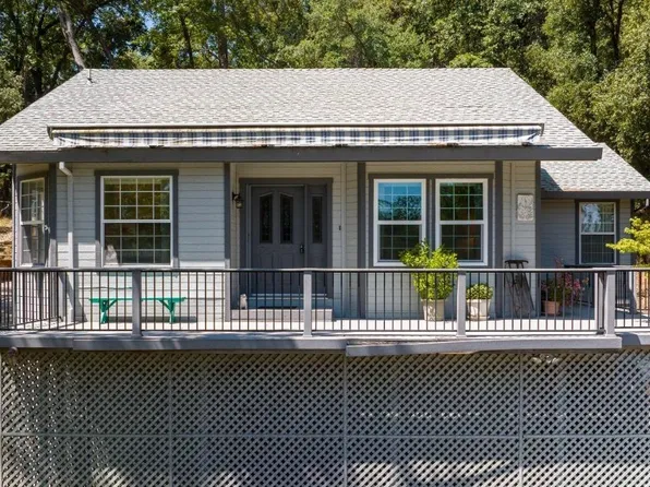 12844 Roadrunner Dr, Penn Valley, CA 95946