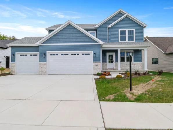 292 Apple Grove Ln, Valparaiso, IN 46385