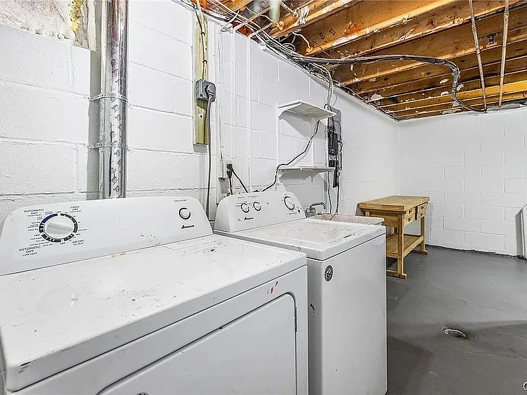 364 Cameco Cir — Photo 19