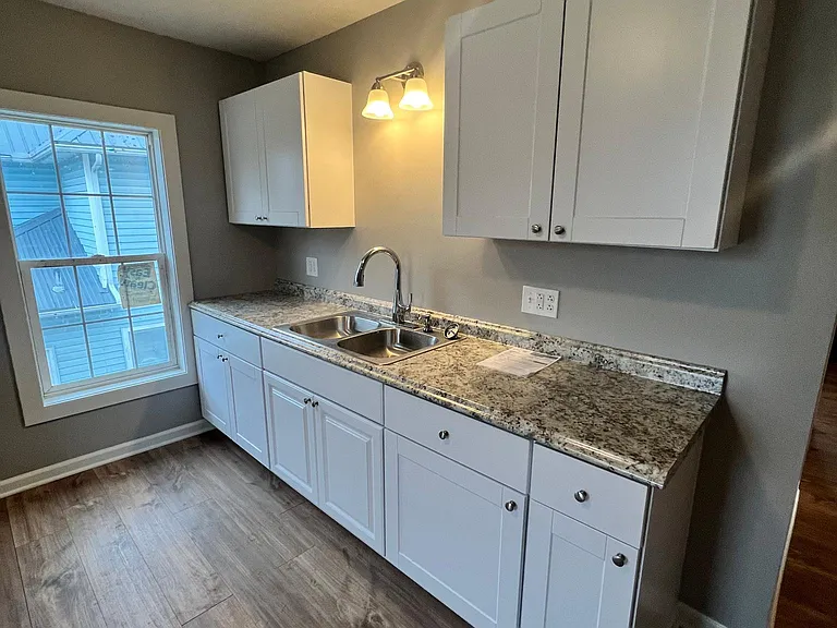 71 Moull St #5 — Photo 20