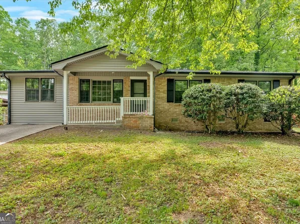 7025 Carolyn Cir, Lithia Springs, GA 30122