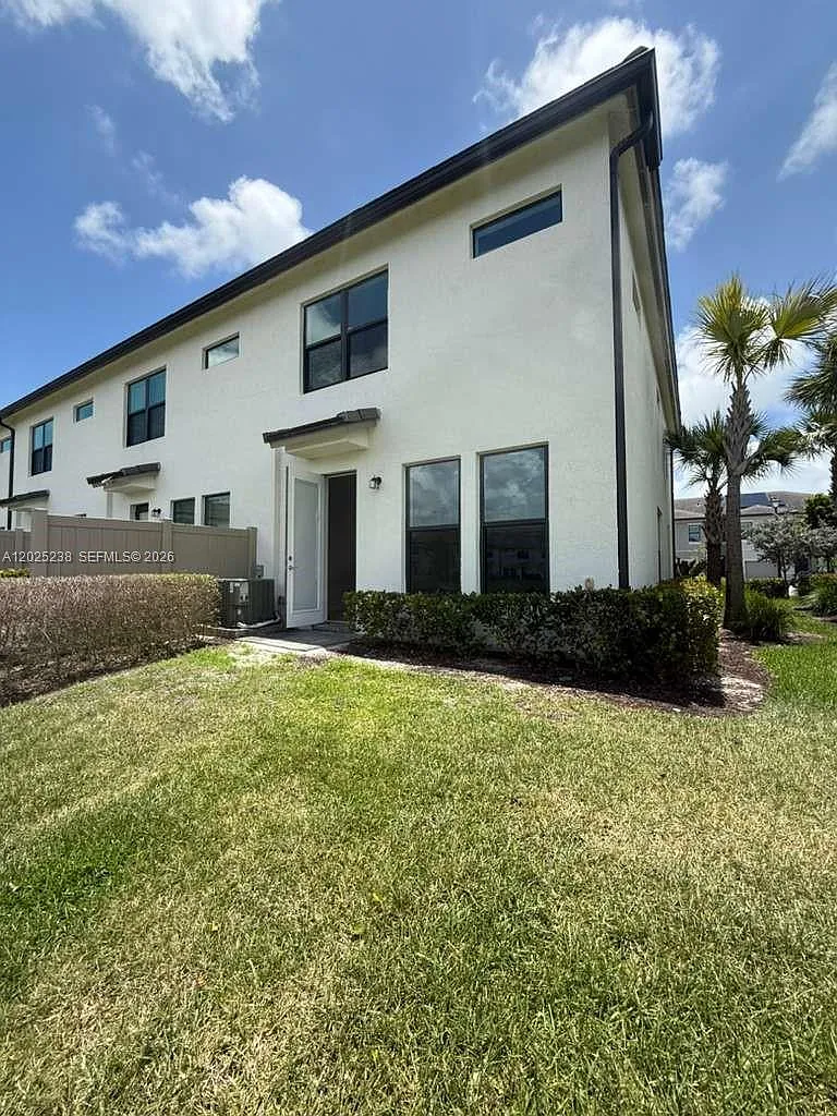 Oak Tree Property Redevel — Photo 2