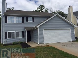 8 Selsey Ct, Greensboro, NC 27405