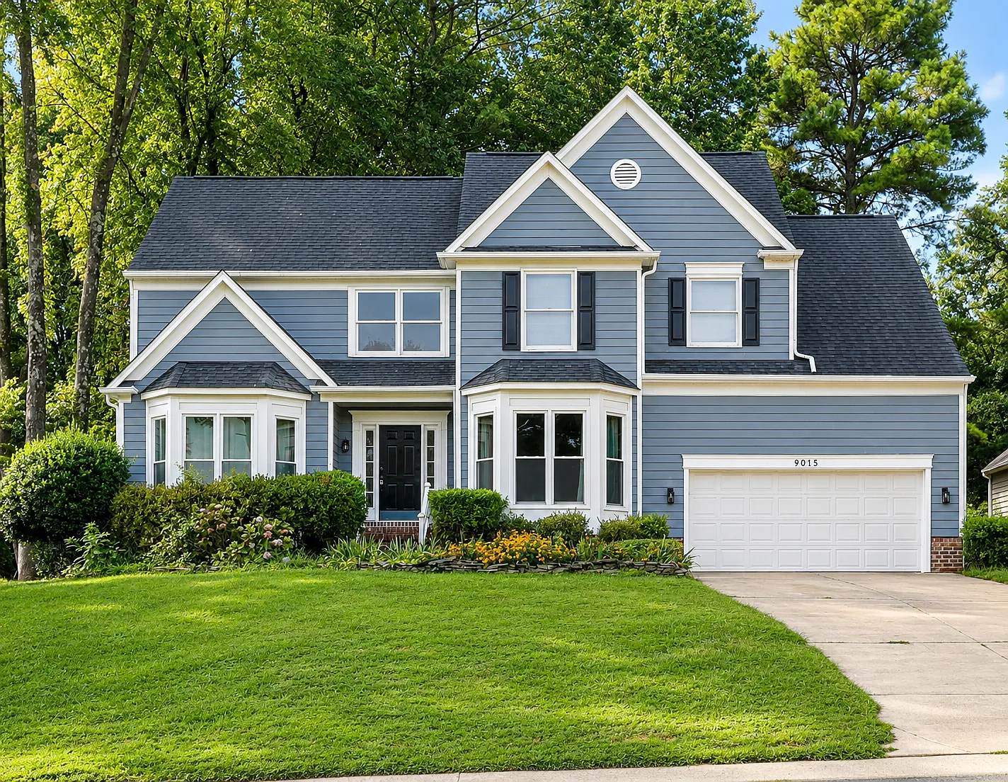 4 bed, 2.5 bath, 2769 sqft, $2,700 — Photo 1