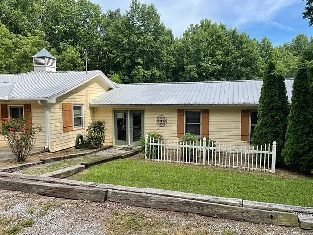 3510 Highway 19 N — Photo 1