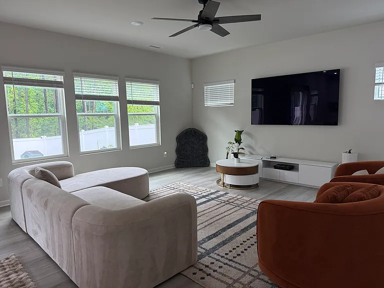 165 Squirrel Oaks Ln — Photo 10