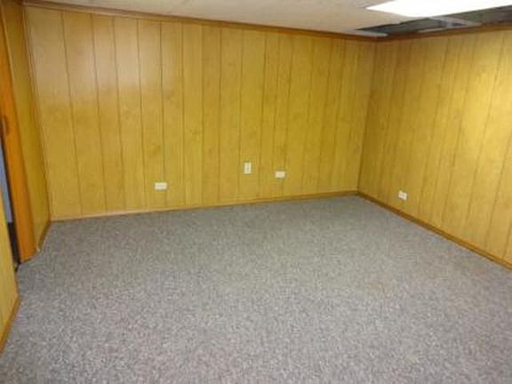 4th image of 752 Ventura Blvd