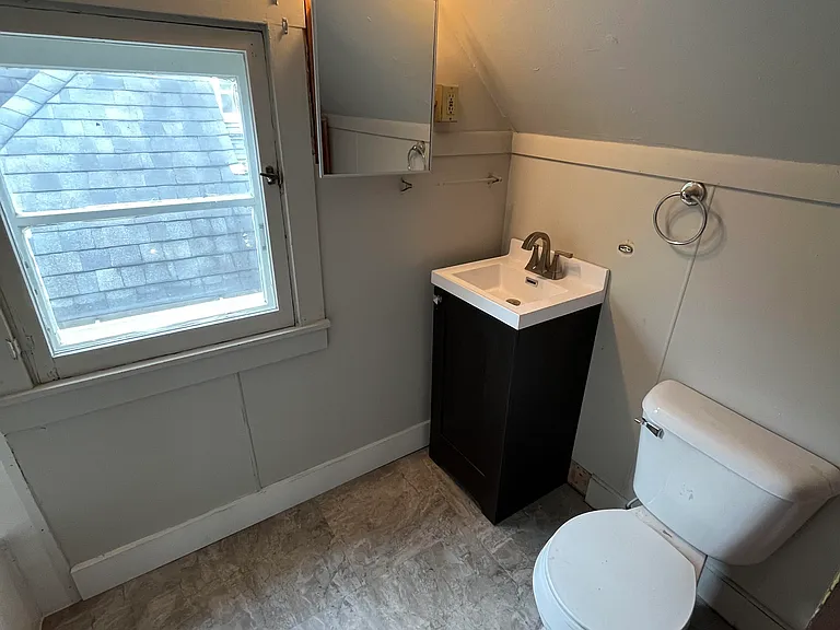 1132 Sycamore St #1/2 — Photo 7