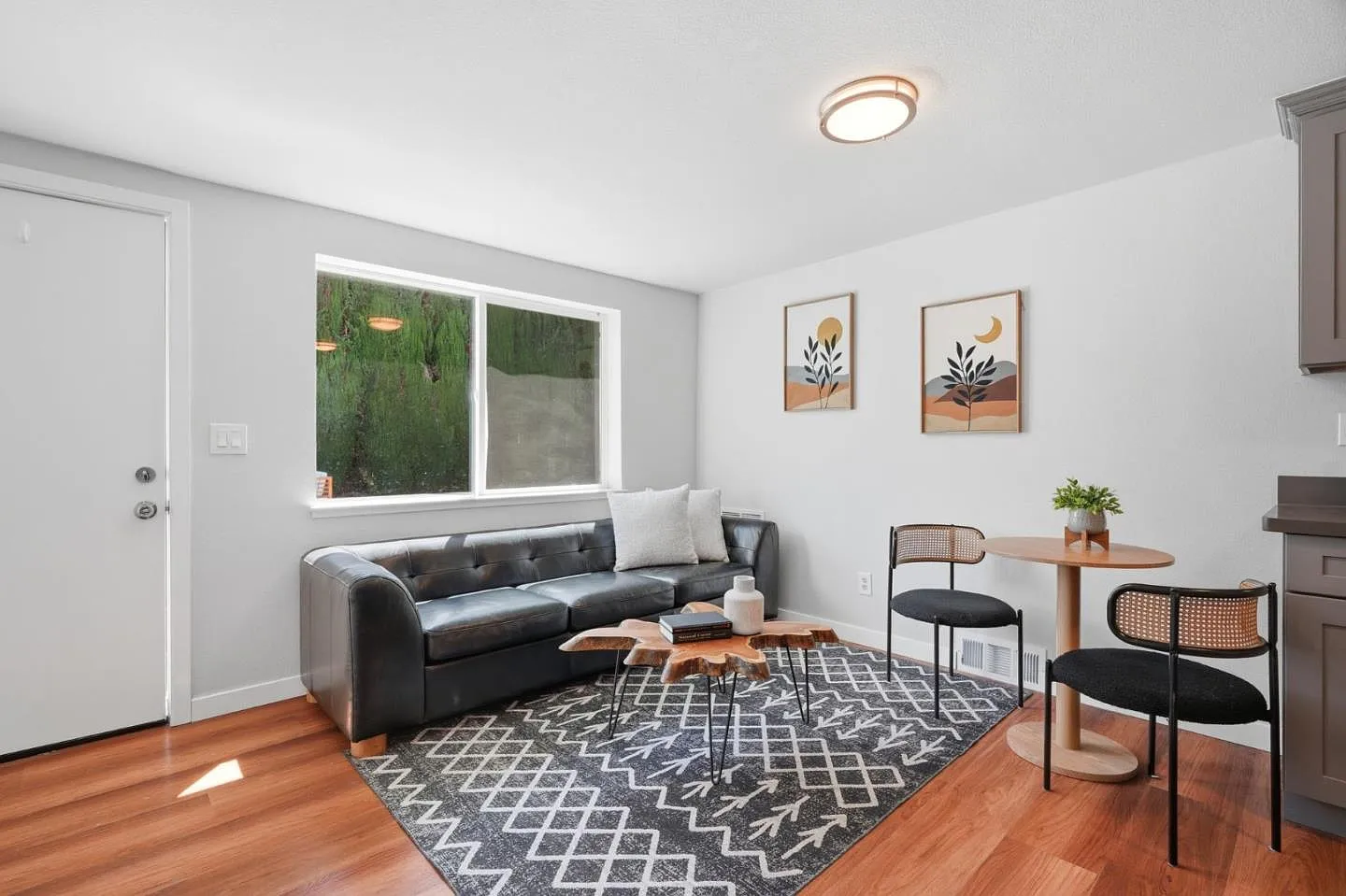 1 bed, 353 sqft, $2,500 — Photo 1