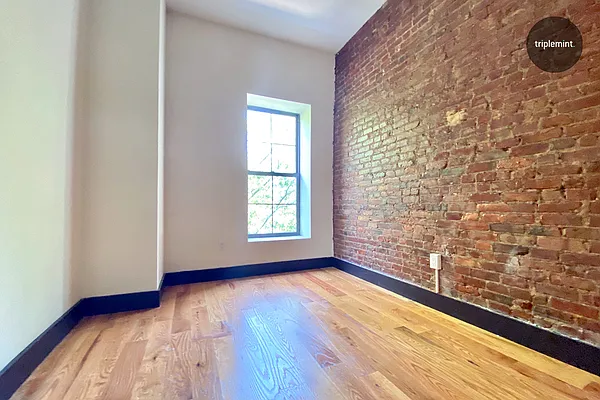 Rented by Triplemint | media 22