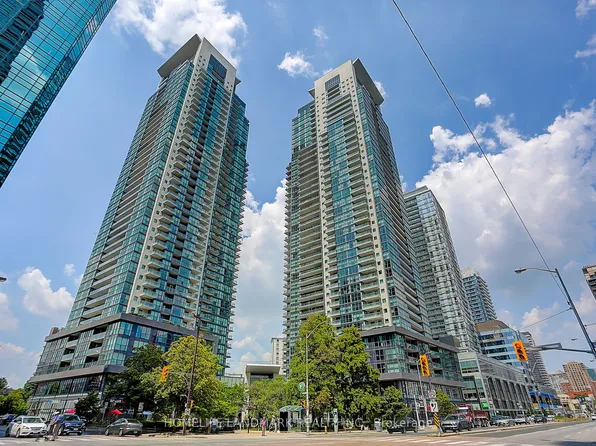 5162 Yonge St #Lph308, Toronto, ON M2N 0E9