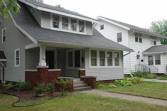 2nd image of 300 Arcade Ave