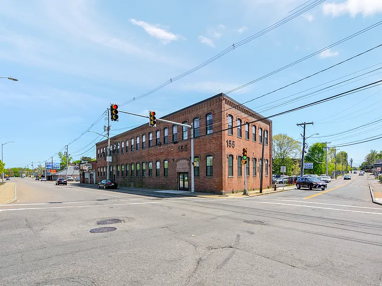 155 Crescent St #4 — Photo 8