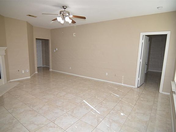 5th image of 16215 Willowford Ct