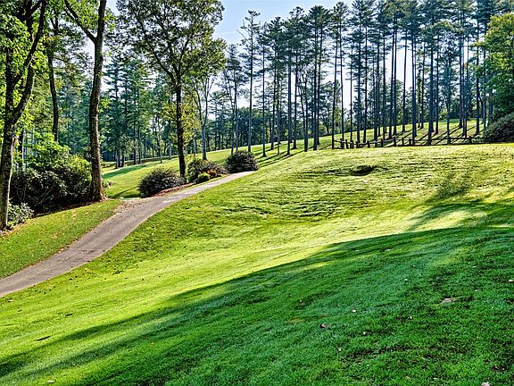 2nd image of 352 Moorewood Road