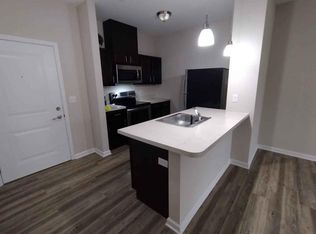 171 Oakwood Ave #101, Troy, NY 12182