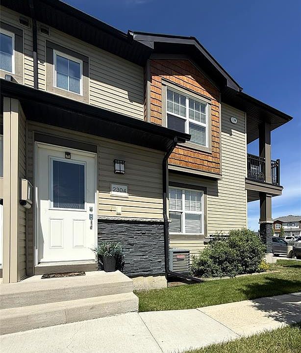 1st image of UNIT 2304-1015 Patrick CRESCENT